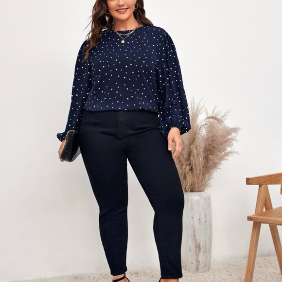 Women's Blouse plus size heart all over - Picture 4 of 8